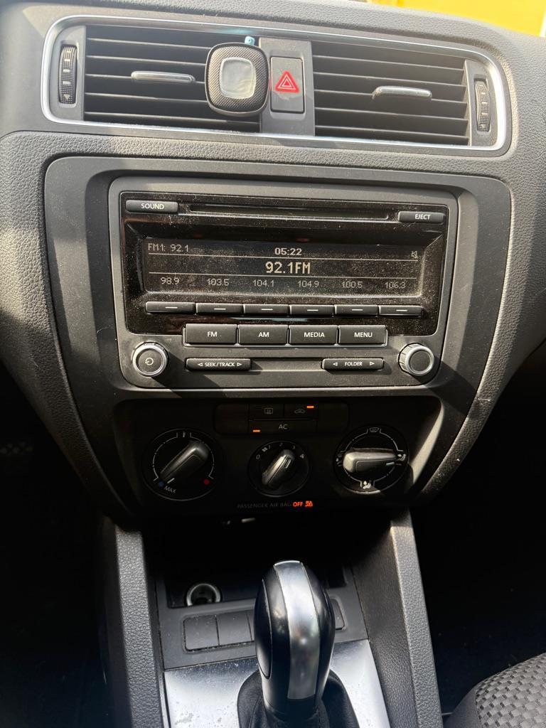 Volkswagen Jetta S 2012