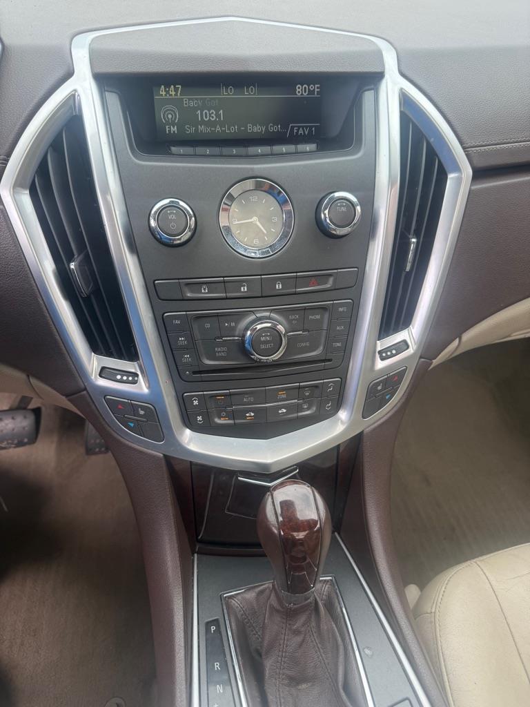 Cadillac SRX Luxury Collection 2010