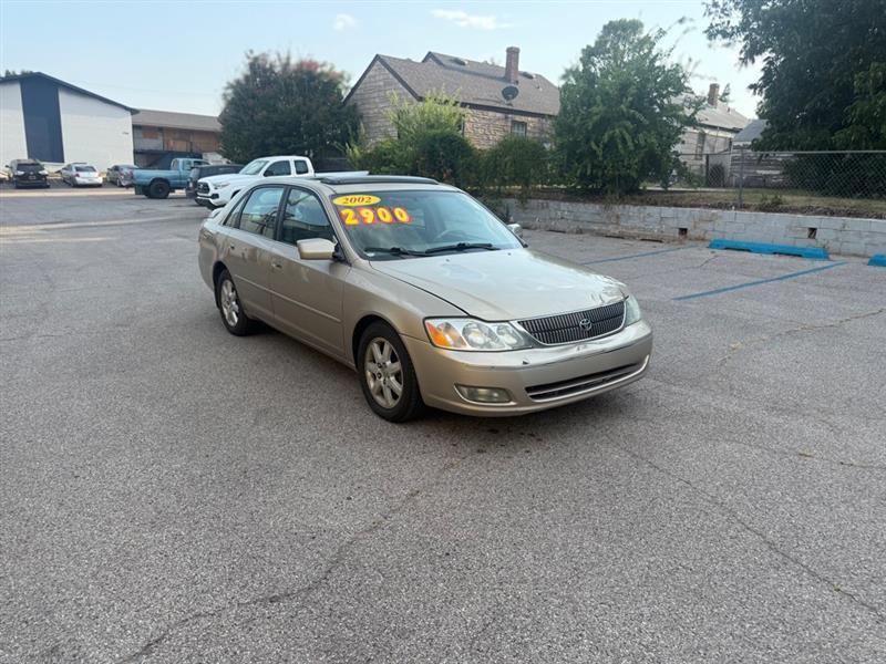 Toyota Avalon XL 2002