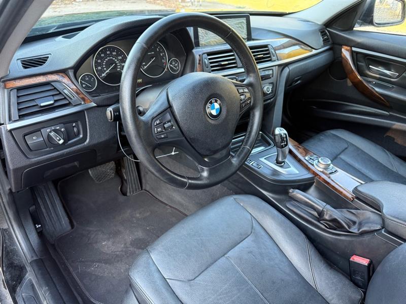 BMW 3-Series 328i Sedan 2013