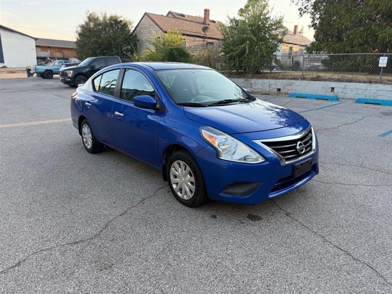 Nissan Versa 1.6 S 5M 2017