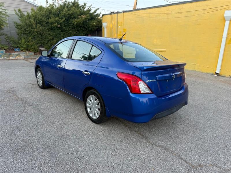 Nissan Versa 1.6 S 5M 2017