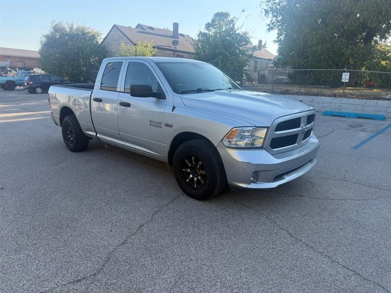 RAM 1500 Tradesman Quad Cab 2WD 2016