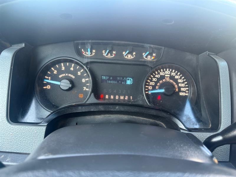 Ford F-150 XLT 8-ft. Bed 2WD 2012