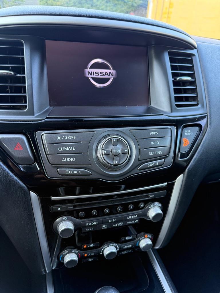 Nissan Pathfinder S 4WD 2017