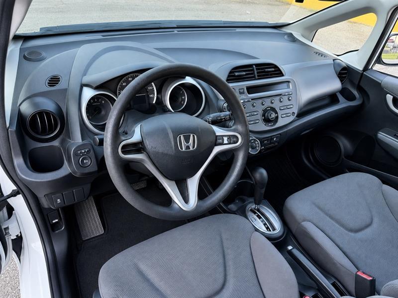 Honda Fit 5-Speed AT 2013