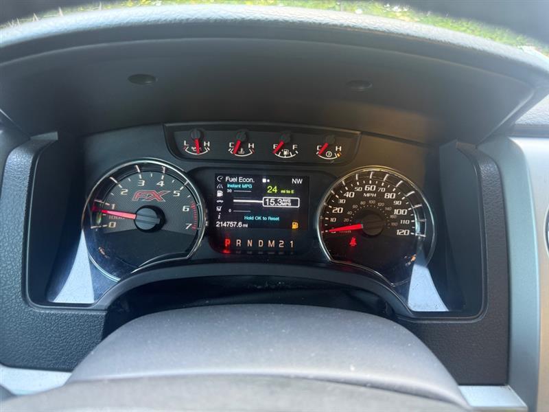 Ford F-150 XL SuperCrew 5.5-ft. Bed 4WD 2013