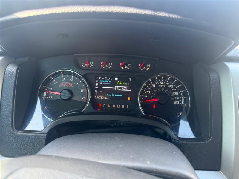 Ford F-150 XL SuperCrew 5.5-ft. Bed 4WD 2013