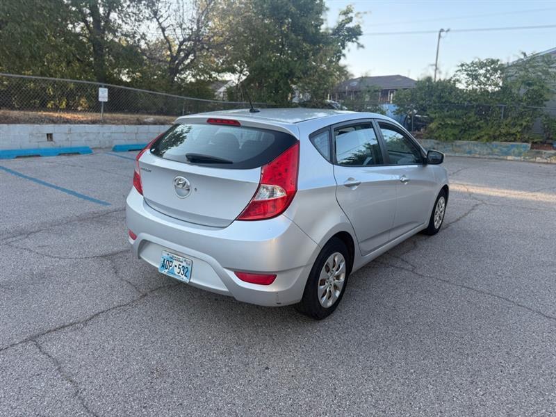 Hyundai Accent GS 5-Door 6A 2015