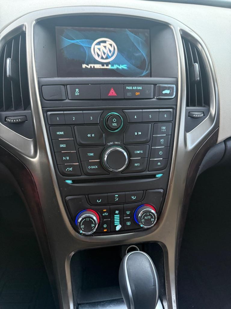 Buick Verano Base 2016