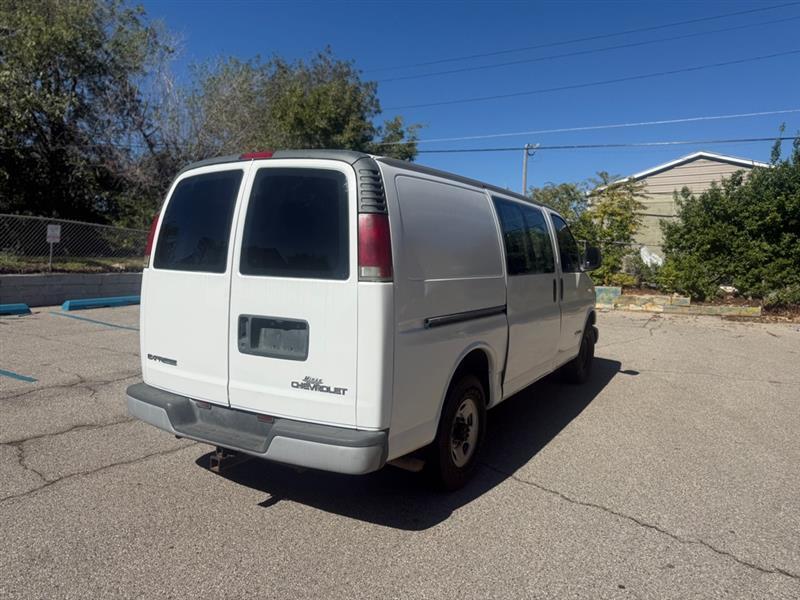 Chevrolet Express 3500 Cargo 2002
