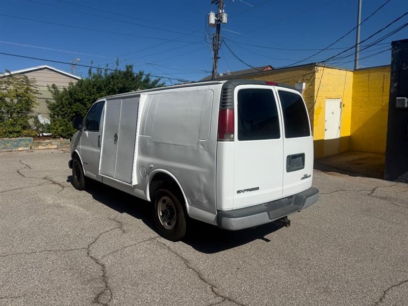Chevrolet Express 3500 Cargo 2002