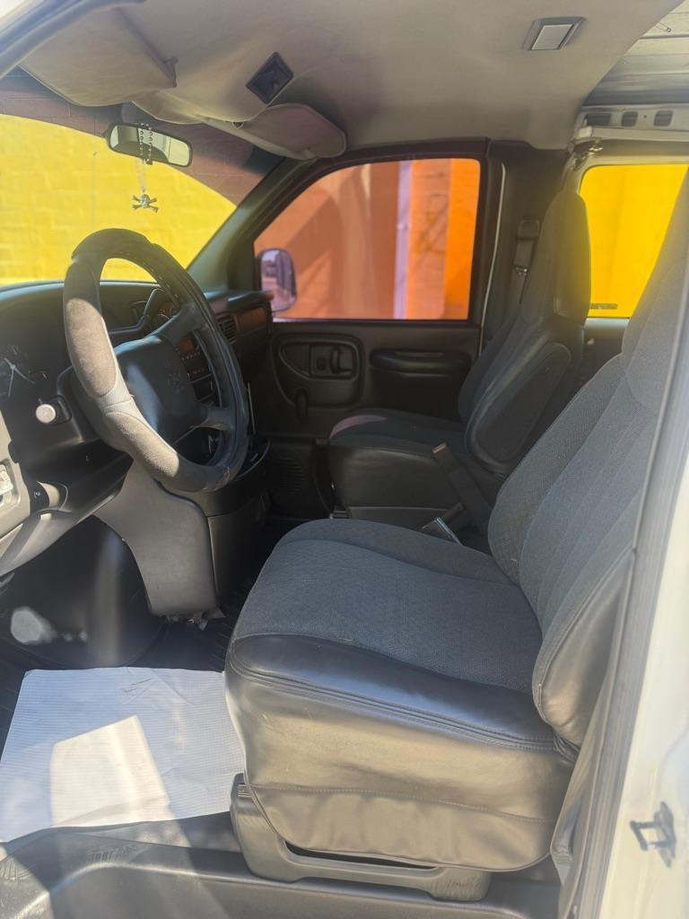 Chevrolet Express 3500 Cargo 2002