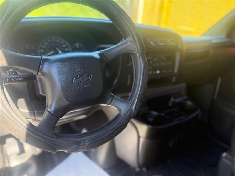 Chevrolet Express 3500 Cargo 2002