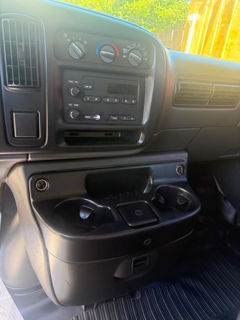 Chevrolet Express 3500 Cargo 2002