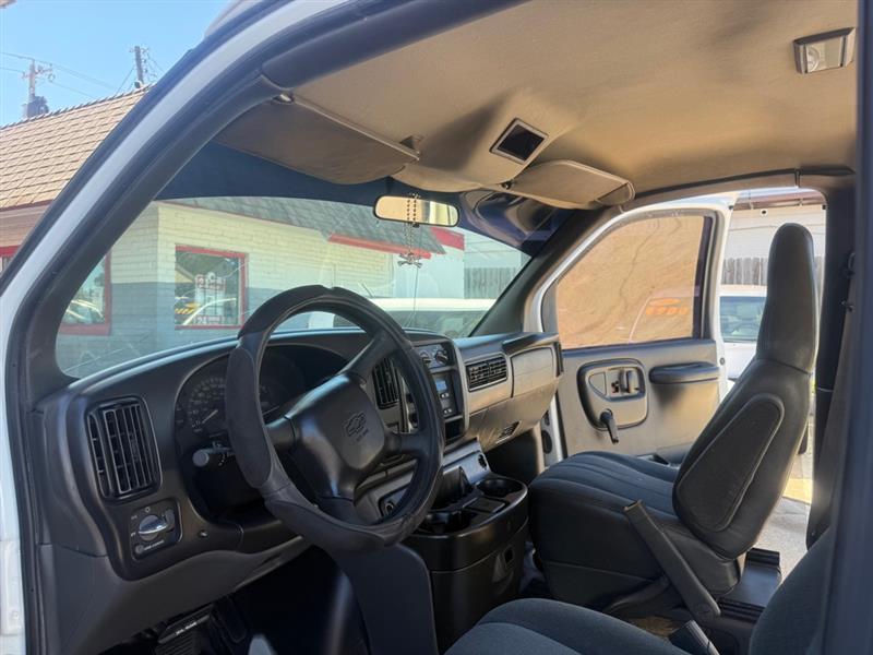 Chevrolet Express 3500 Cargo 2002