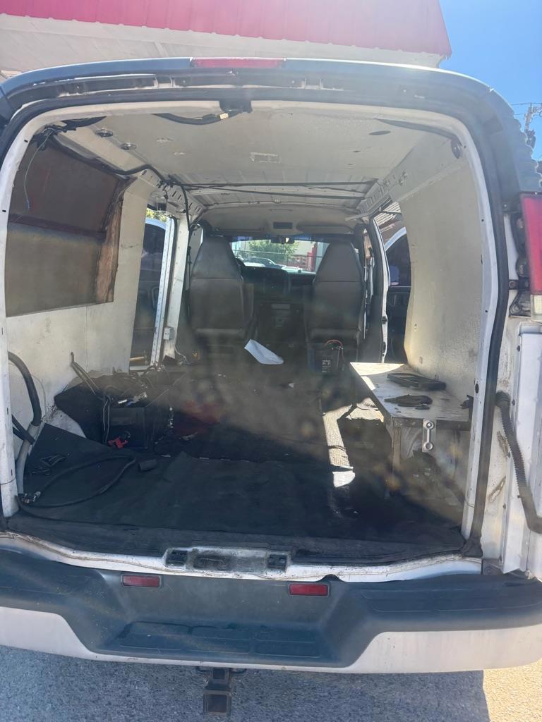 Chevrolet Express 3500 Cargo 2002