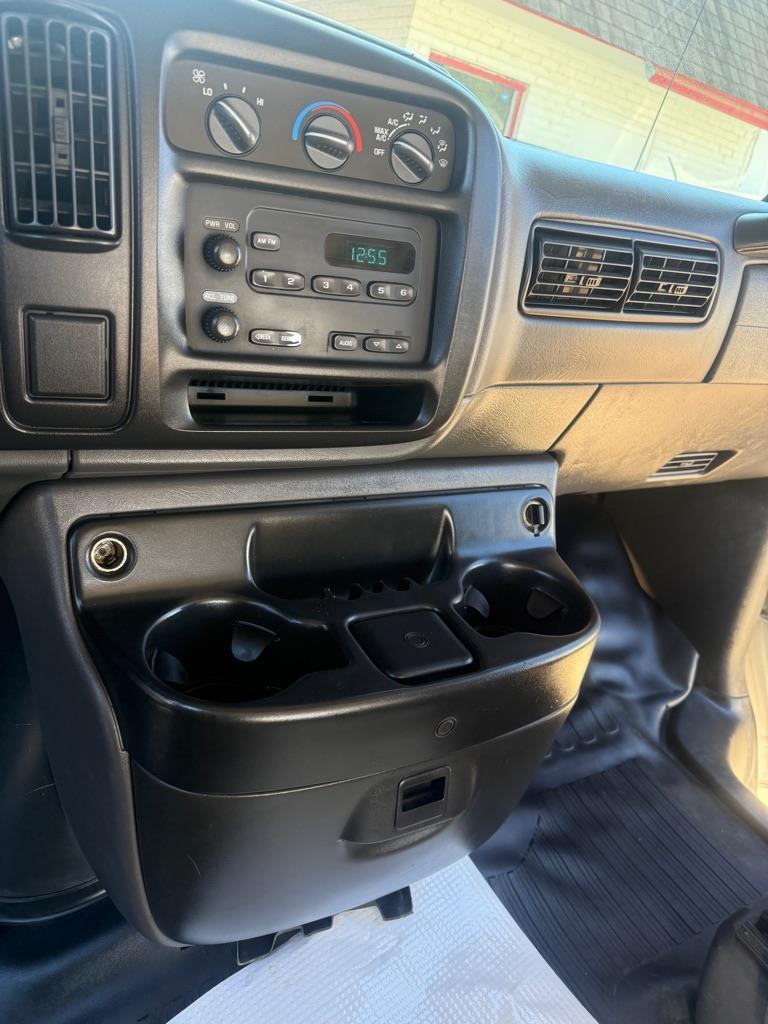 Chevrolet Express 3500 Cargo 2002