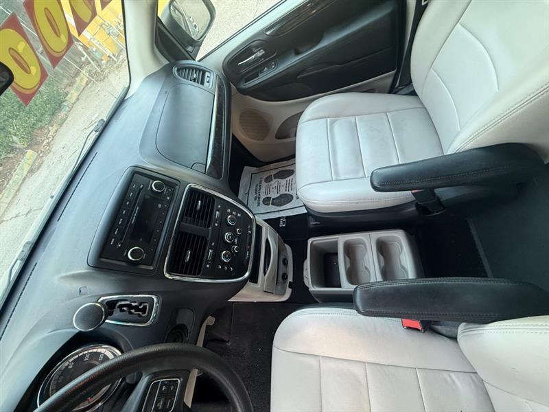 Dodge Grand Caravan SE 2015