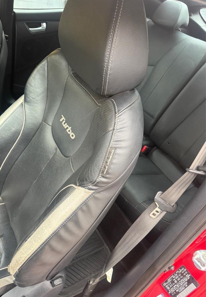 Hyundai Veloster Turbo 6MT 2015