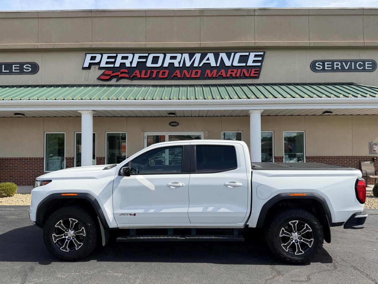 2024 GMC Canyon 4WD Crew Cab AT4