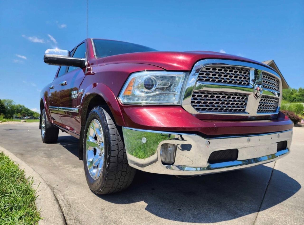 RAM 1500 Laramie Crew Cab SWB 4WD 2016