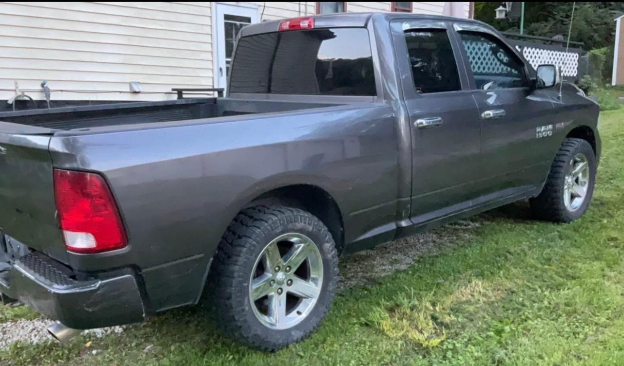 RAM 1500 Tradesman Quad Cab 2WD 2015