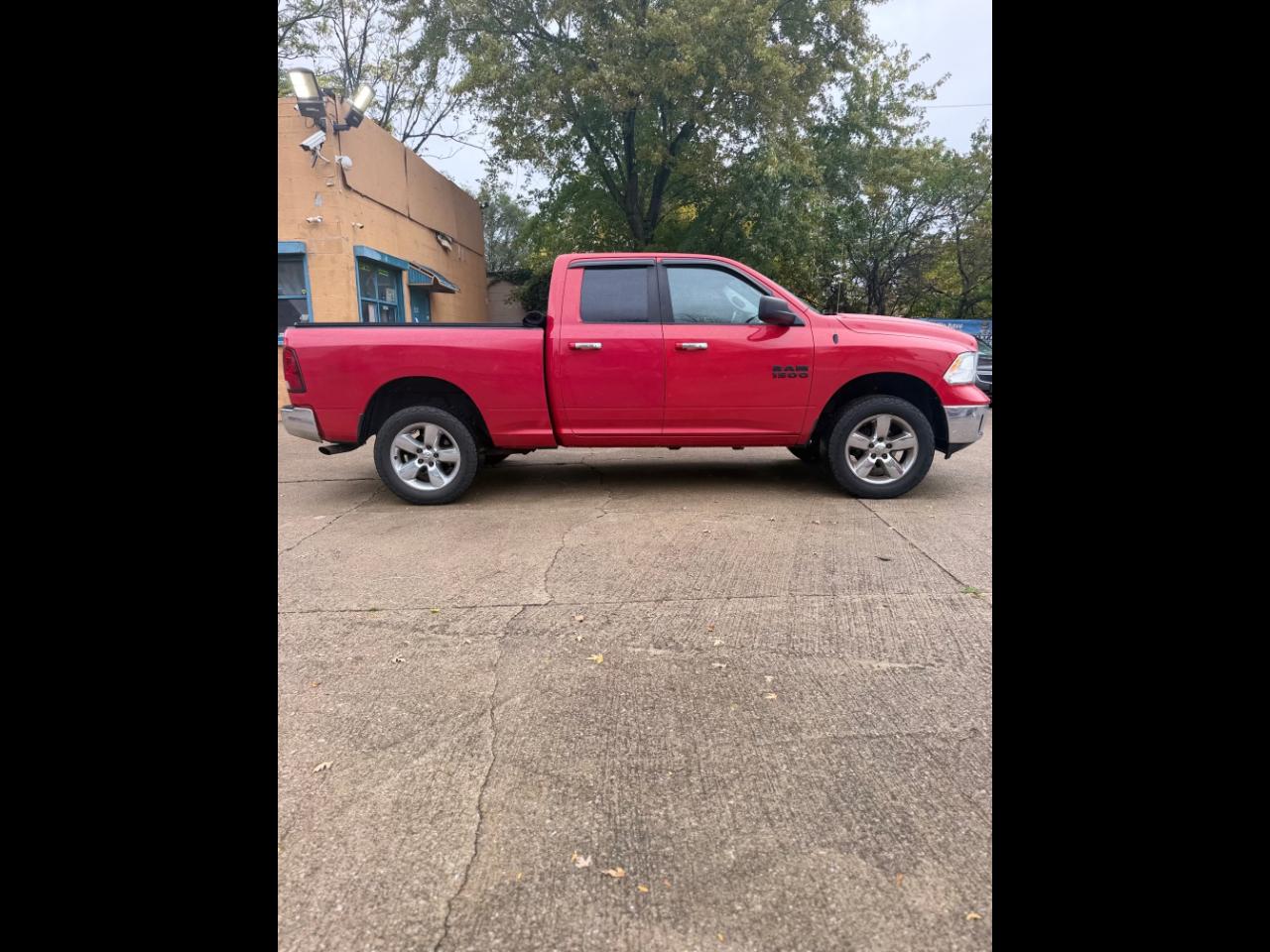 2014 RAM 1500 SLT Quad Cab 4WD