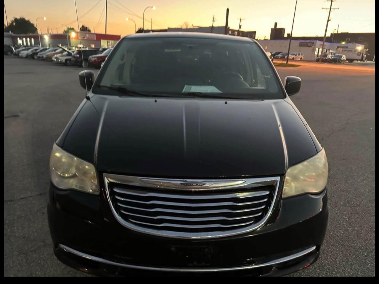Chrysler Town & Country Touring 2011