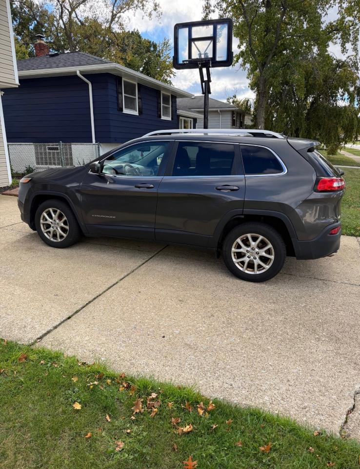 Jeep Cherokee Latitude FWD 2016