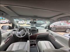 2013 Toyota Sienna 