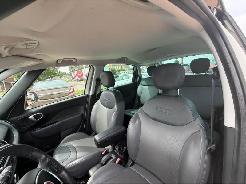 2015 FIAT 500L Lounge - Photo 6