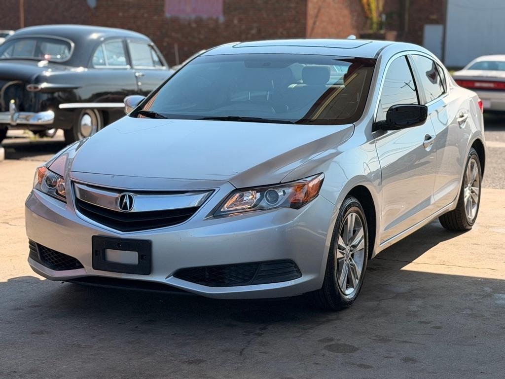 Acura ILX 4dr Sdn 2.0L 2013
