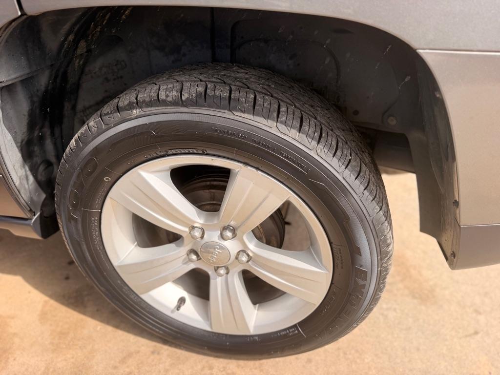 Jeep Patriot FWD 4dr Latitude 2014