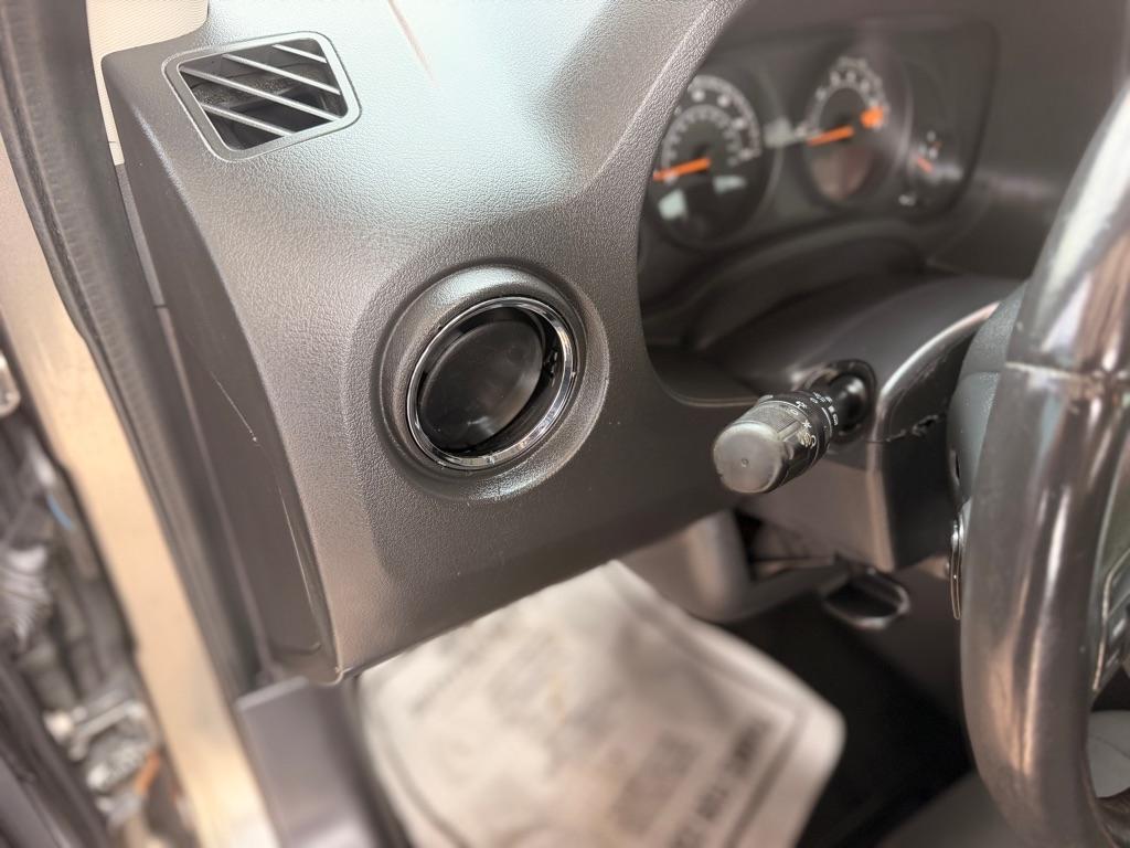 Jeep Patriot FWD 4dr Latitude 2014