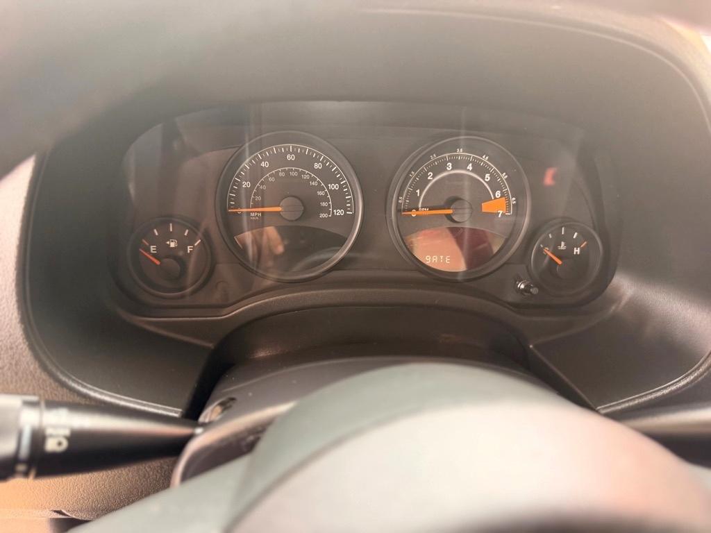 Jeep Patriot FWD 4dr Latitude 2014