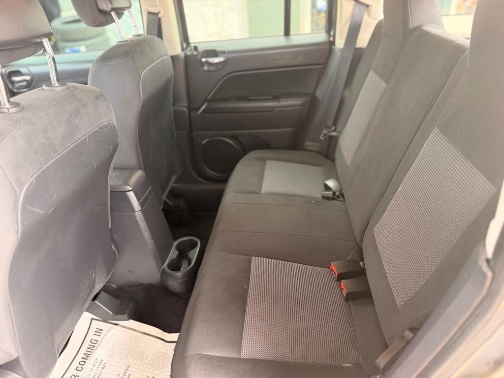 Jeep Patriot FWD 4dr Latitude 2014