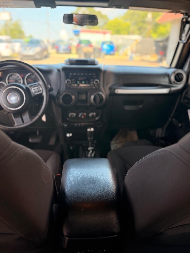 Jeep Wrangler Unlimited 4WD 4dr Sport 2015