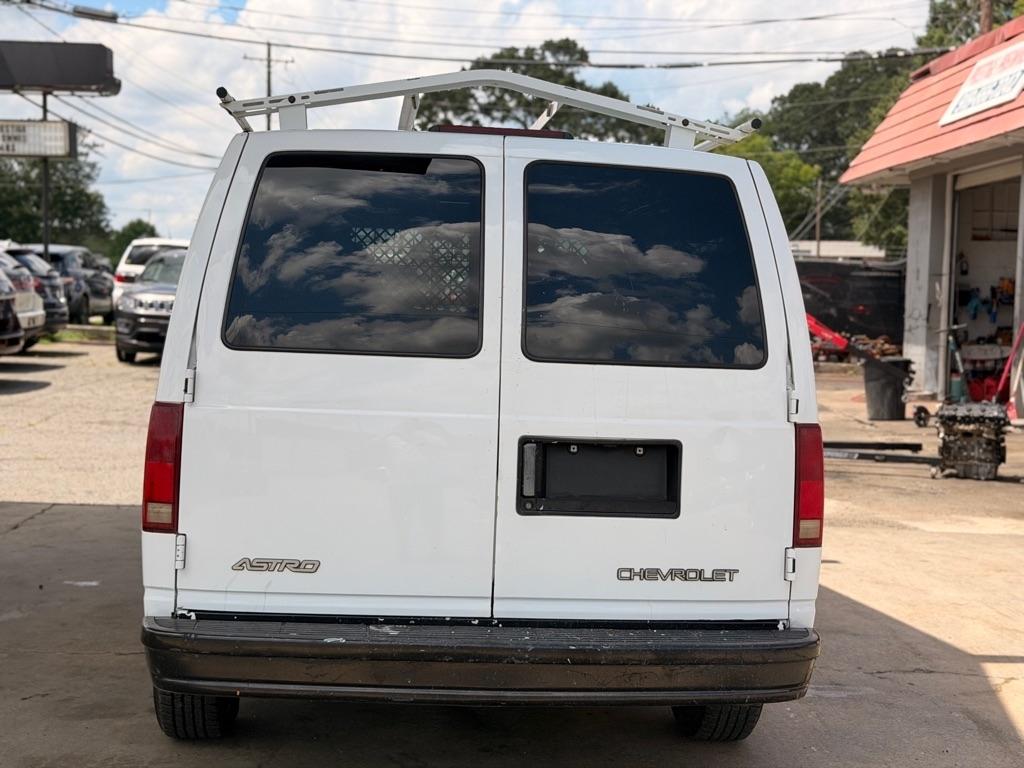 Chevrolet Astro Cargo Van 111.2" WB RWD 2002
