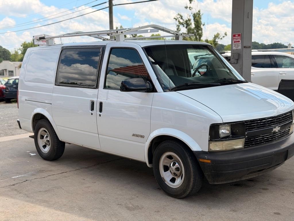 Chevrolet Astro Cargo Van 111.2" WB RWD 2002