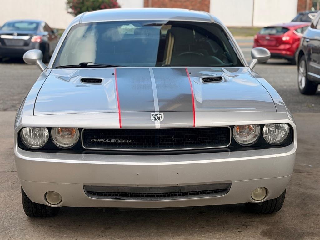 Dodge Challenger 2dr Cpe SE 2010