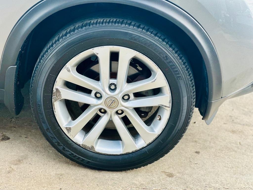 Nissan Juke 5dr Wgn CVT SV AWD 2014