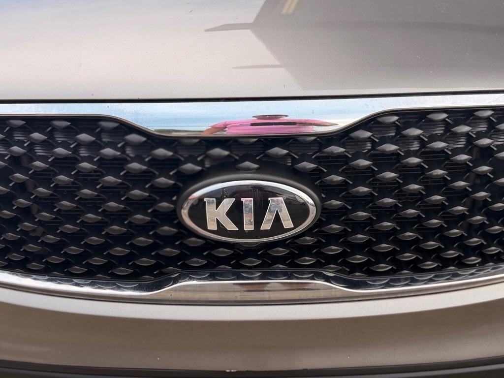 Kia Sorento FWD 4dr 2.4L L 2016