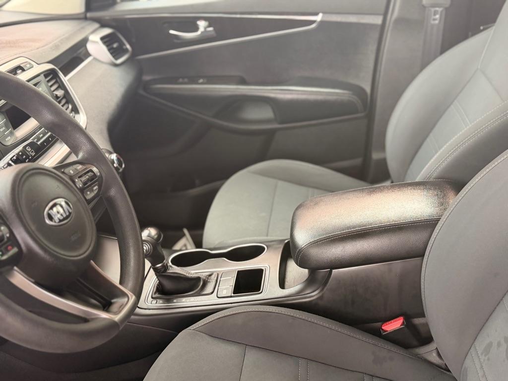 Kia Sorento FWD 4dr 2.4L L 2016