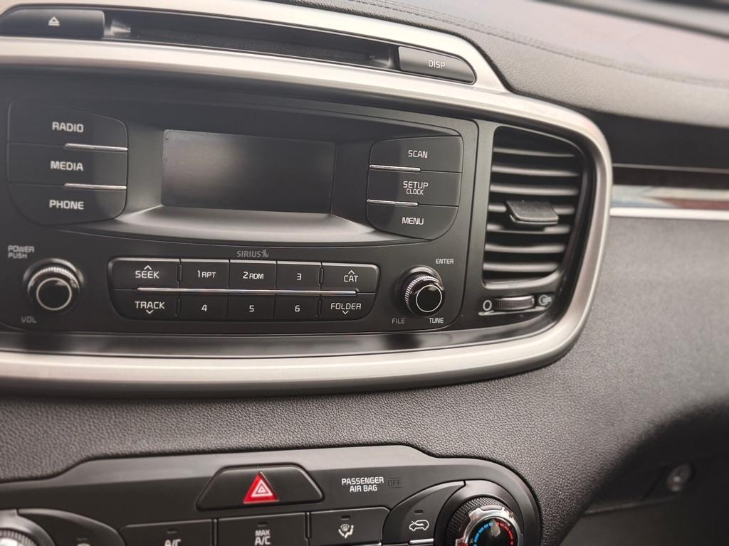 Kia Sorento FWD 4dr 2.4L L 2016