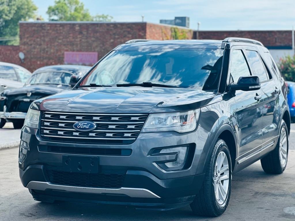 Ford Explorer XLT FWD 2017