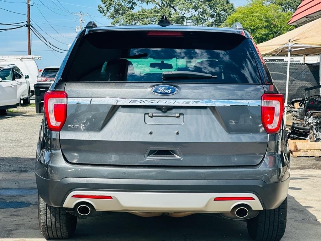 Ford Explorer XLT FWD 2017