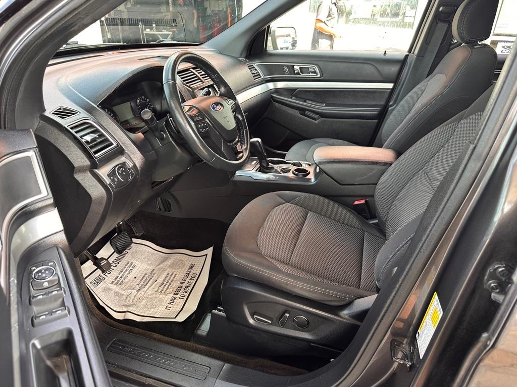Ford Explorer XLT FWD 2017