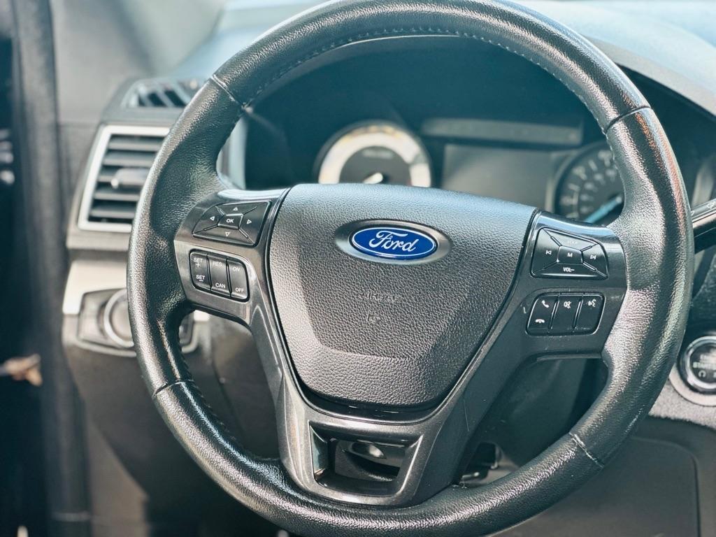 Ford Explorer XLT FWD 2017