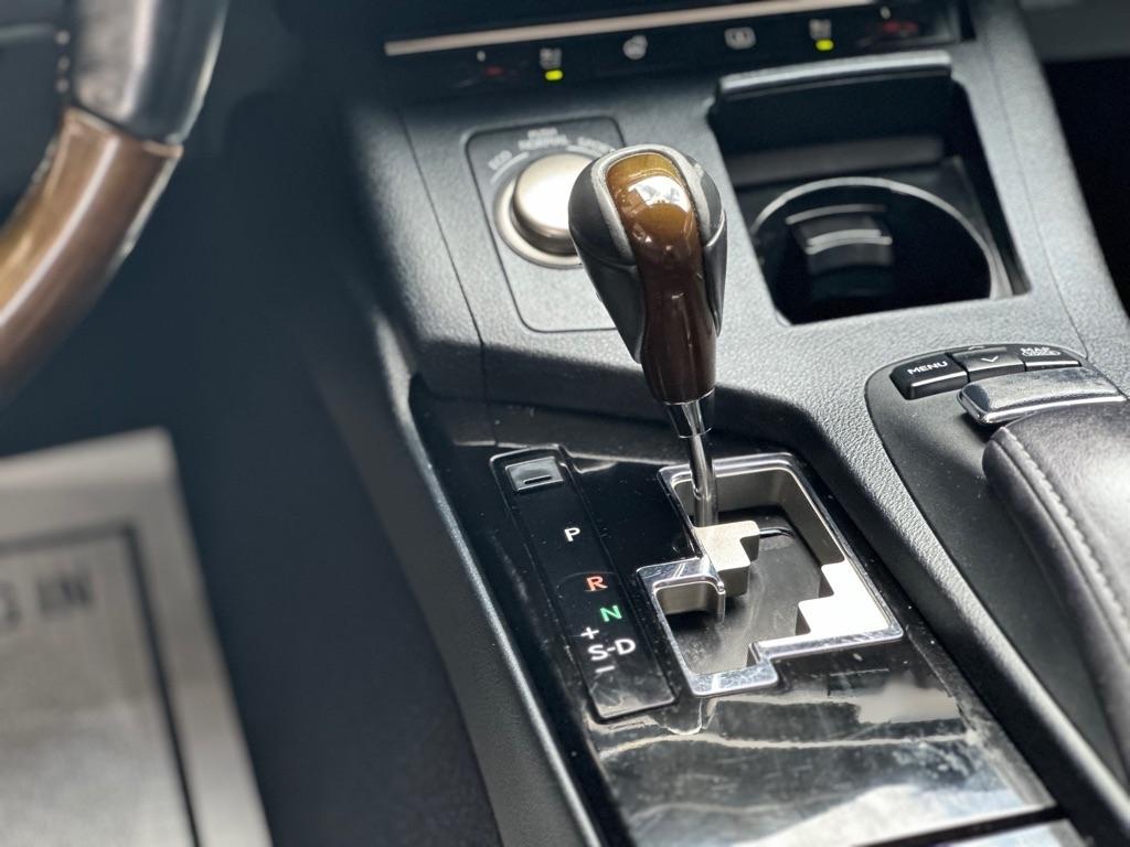 Lexus ES 350 4dr Sdn 2013